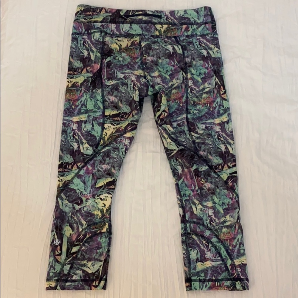 Lululemon leggings - Picture 3 of 5